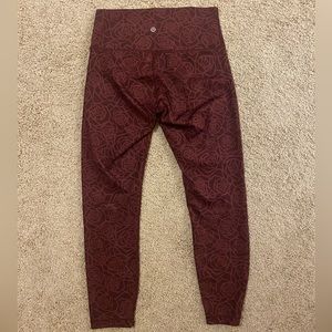 Lululemon High Rise Capri Leggings Size 8